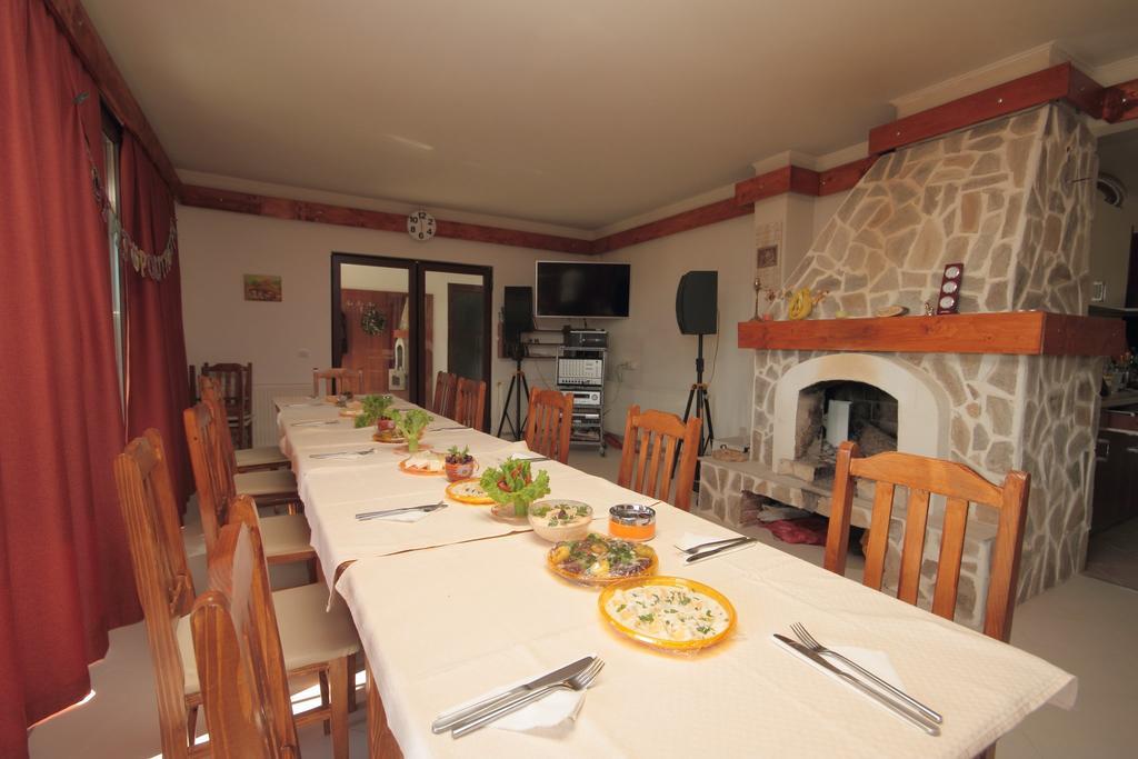 Yan Bibiyan Guest House Negusevo Kültér fotó